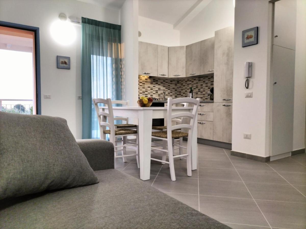 Icaro Residence Apartments With A Beautiful Pool SantʼAgata di Militello Extérieur photo