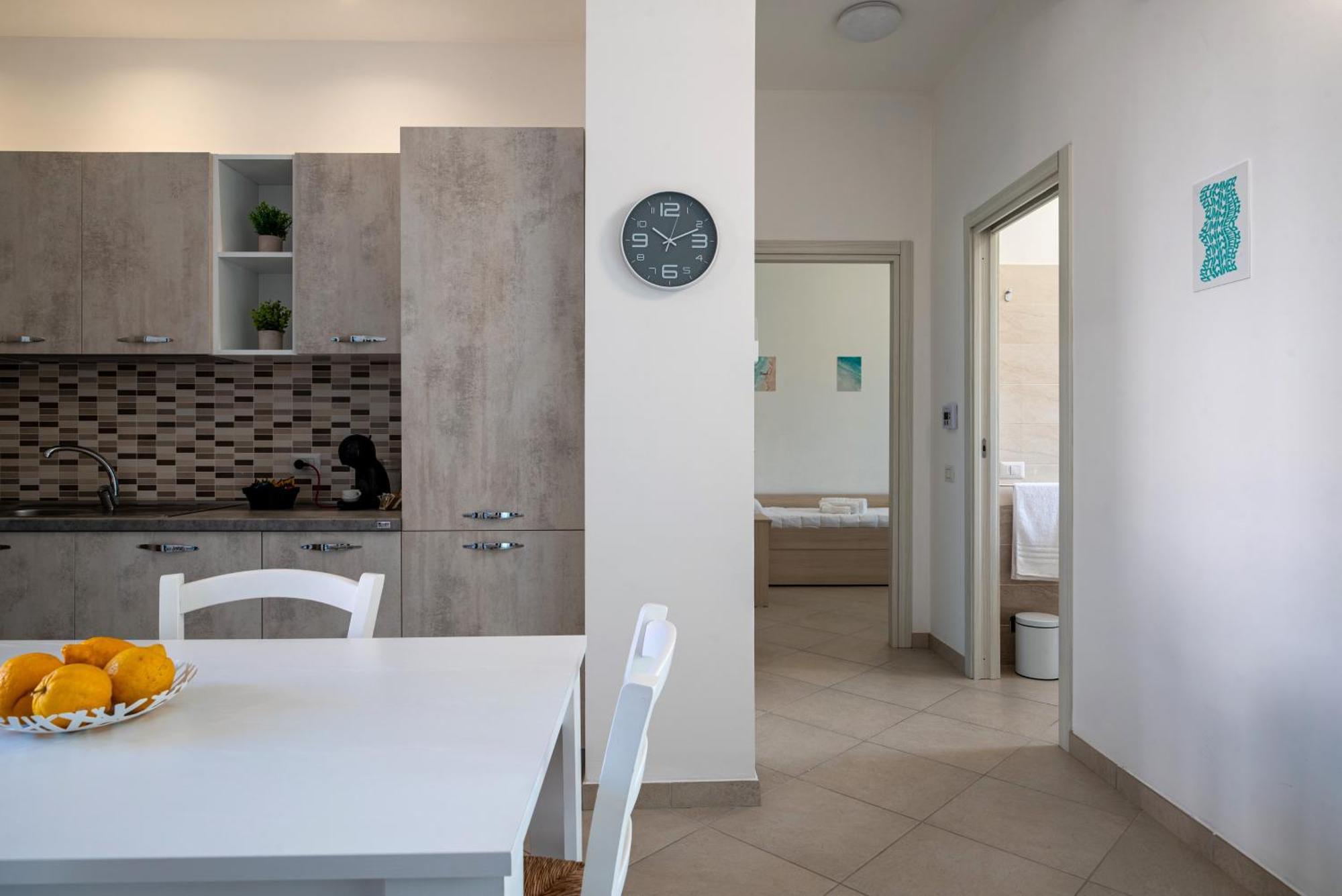 Icaro Residence Apartments With A Beautiful Pool SantʼAgata di Militello Extérieur photo